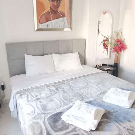 Cozy Fully Equipped Apartment Szaloniki Kültér fotó
